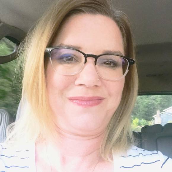 Meet your Posher, Jen - Picture 1 of 1